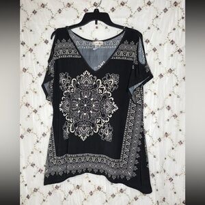 Lavish Black and White Ornate Short Sleeve Tee